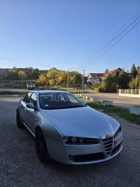 Alfa Romeo 159 JTDm Alfa Romeo 159 JTDm