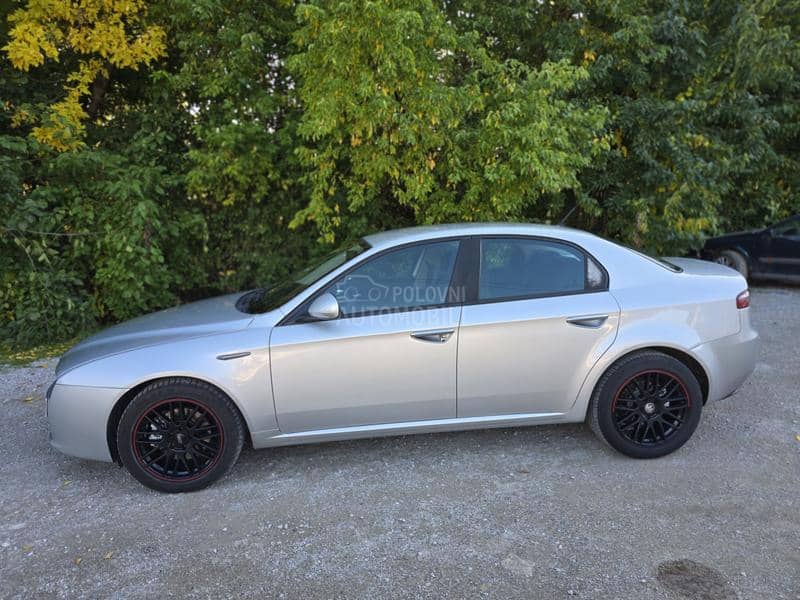 Alfa Romeo 159 JTDm Alfa Romeo 159 JTDm