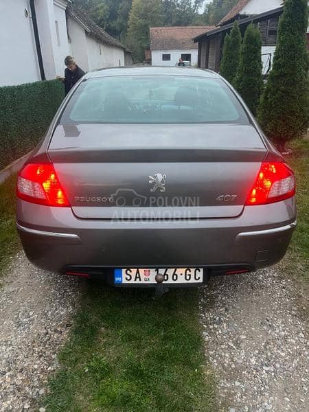 Peugeot 407 