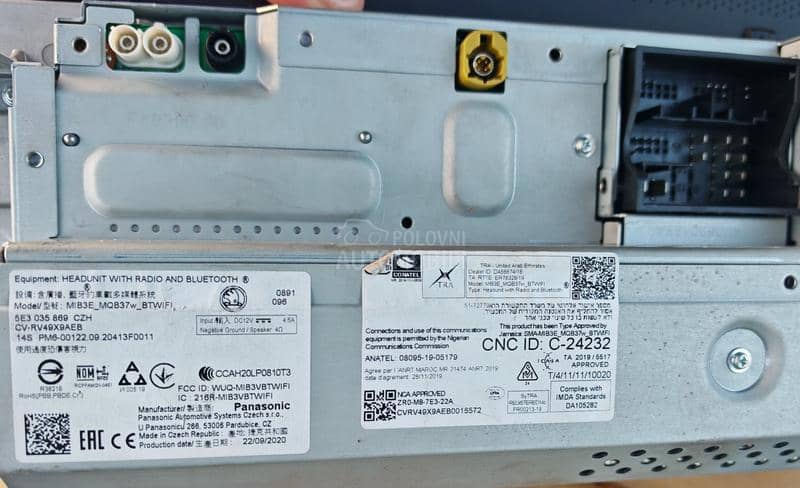 Multimedia Radio Octavia IV