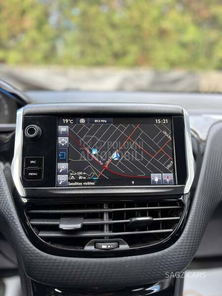 Peugeot 2008 1.6 HDI ALLURE NAV