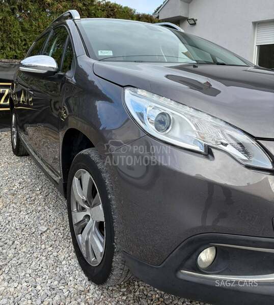 Peugeot 2008 1.6 HDI ALLURE NAV