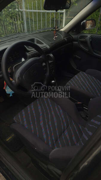Opel Astra F 1.6 16v