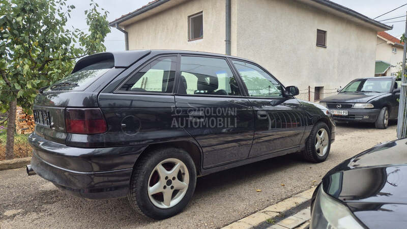 Opel Astra F 1.6 16v