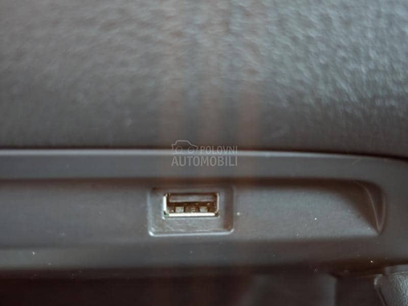 Mazda 3 2.0e-SkyActive x