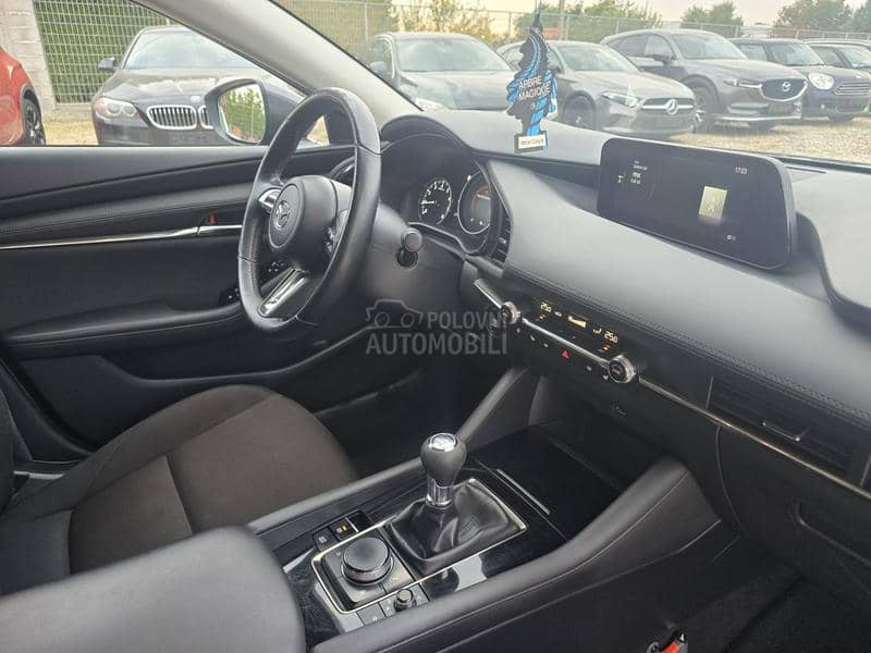 Mazda 3 2.0e-SkyActive x