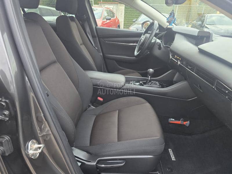 Mazda 3 2.0e-SkyActive x