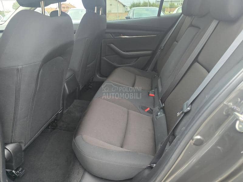Mazda 3 2.0e-SkyActive x