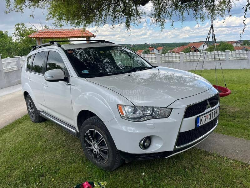Mitsubishi Outlander 