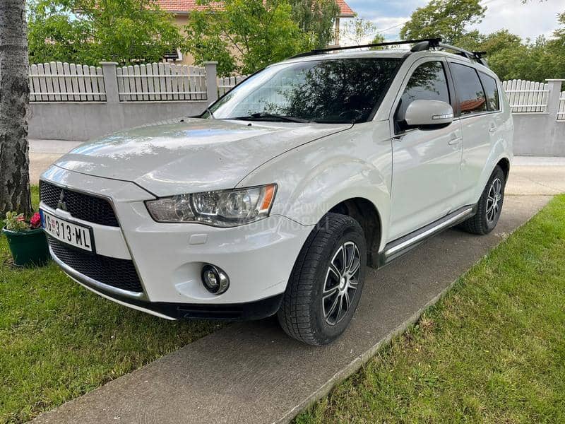 Mitsubishi Outlander 