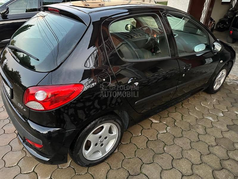 Peugeot 206 plus 1,1