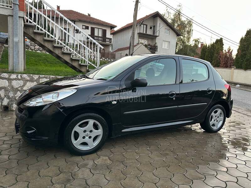Peugeot 206 plus 1,1