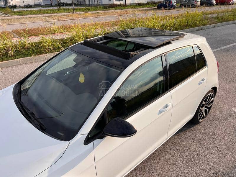 Volkswagen Golf 7 1,4 TSI - DSG - PANO