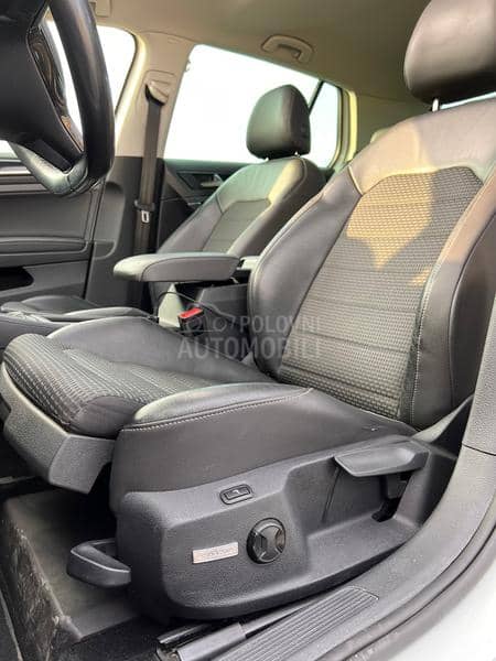 Volkswagen Golf 7 1,4 TSI - DSG - PANO