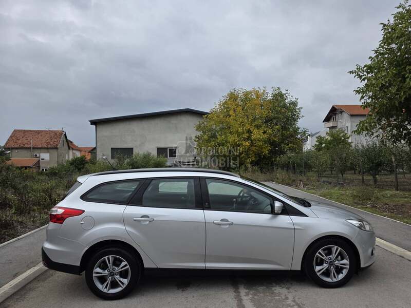 Ford Focus 1.6 TDCI CHAMPION ED