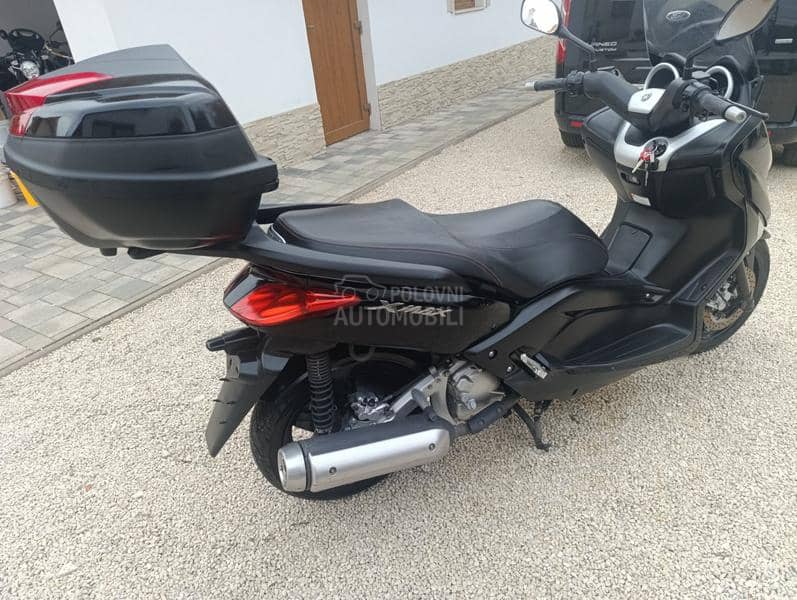 Yamaha x max 250
