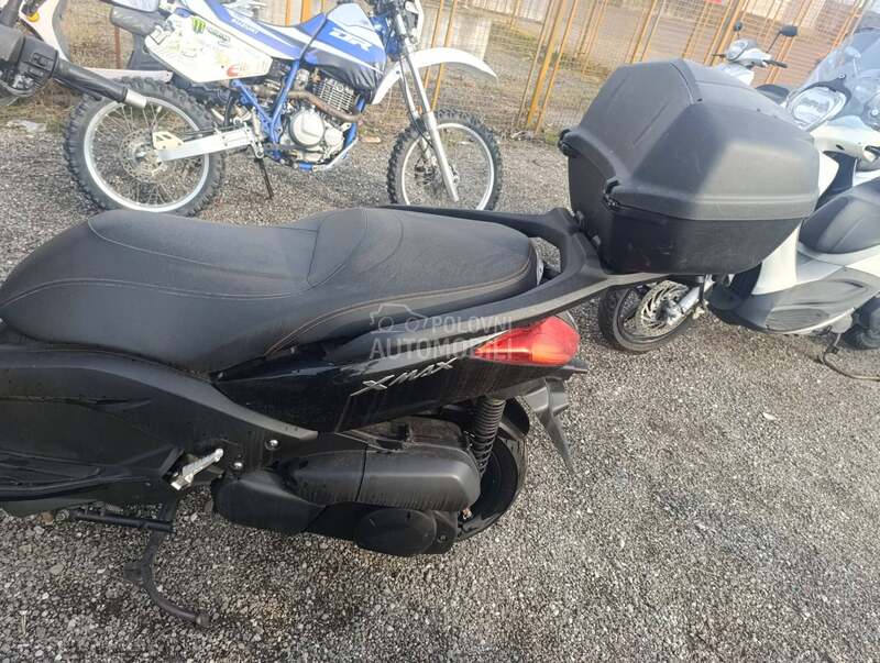 Yamaha x max 250