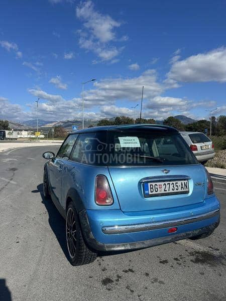MINI One 
