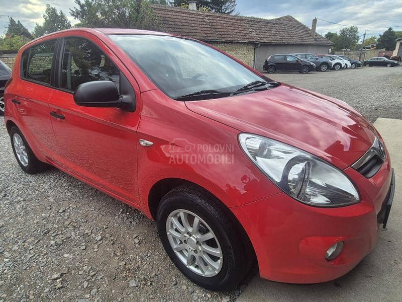 Hyundai i20 