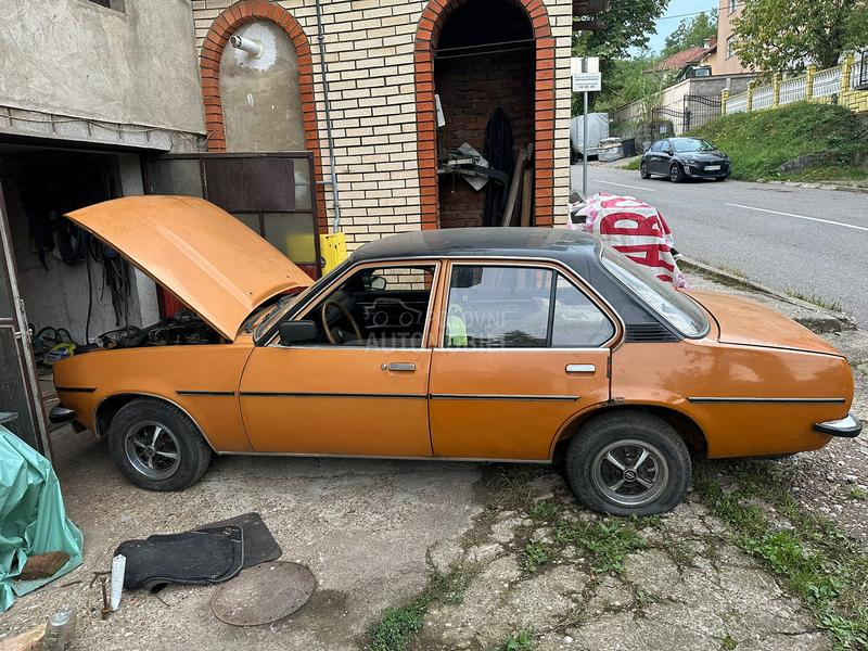 Opel Ascona 