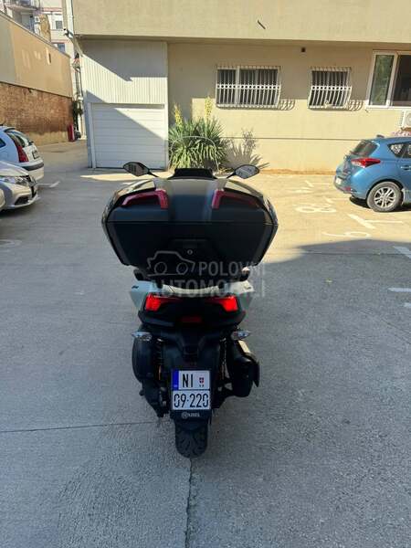 Yamaha Tricity B Kategorija