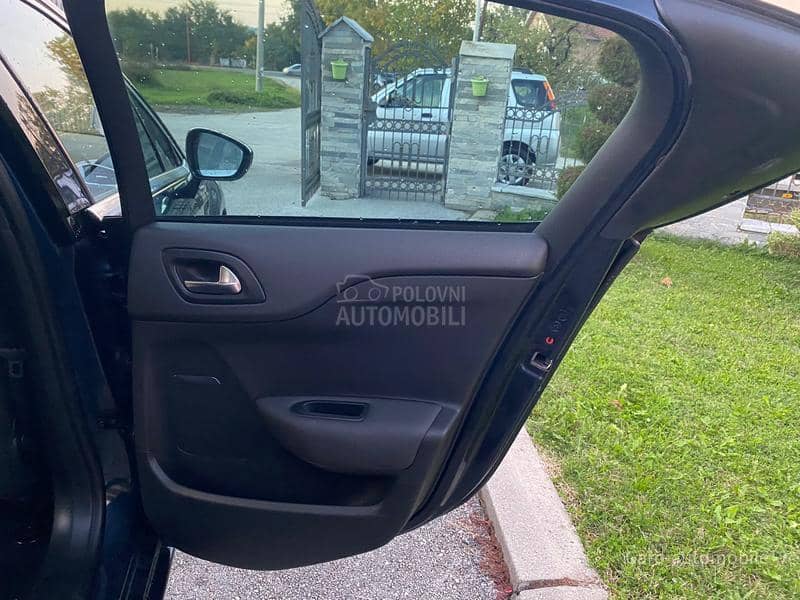 Citroen DS4 1.6HDI CH NOV