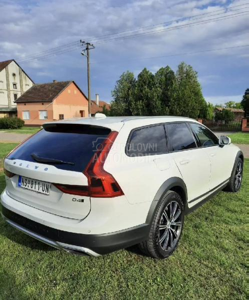 Volvo V90 Cross Country 4x4