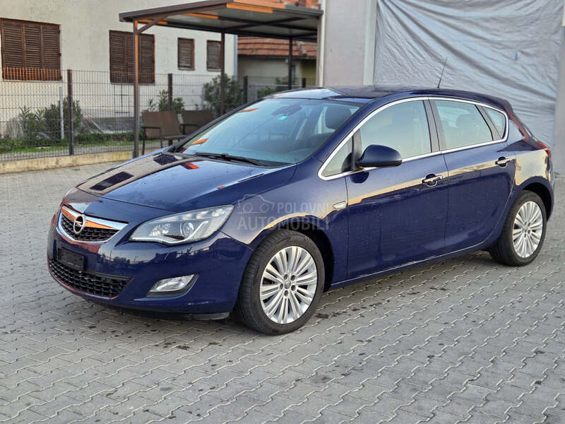 Opel Astra J 1.4 EcoFlex CH CH CH