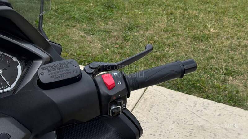 Yamaha T MAX 530/ AKRAP/ FUL