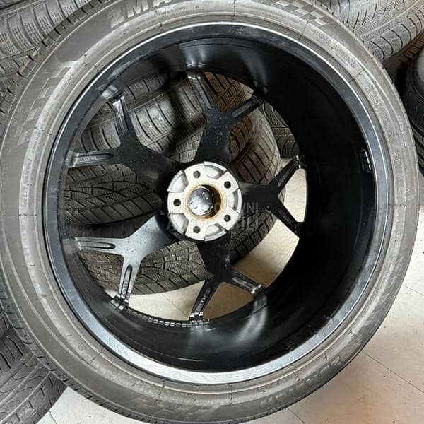 Aluminijumske felne Q8 22" 5 x 112