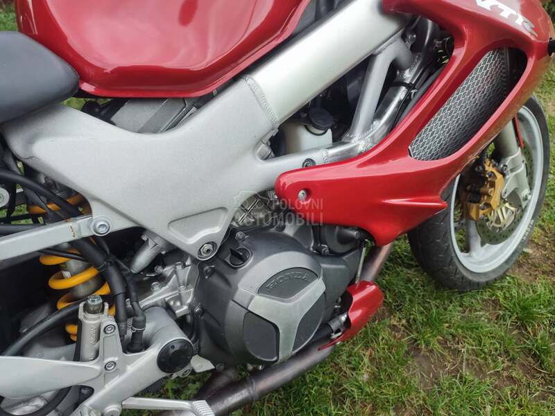 Honda VTR 1000 Fire Storm