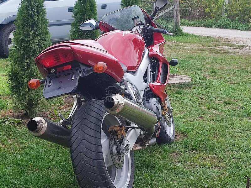 Honda VTR 1000 Fire Storm