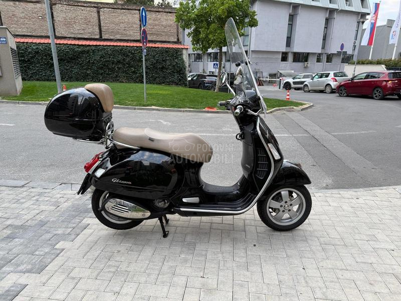 Vespa GTS 250ie PRVI VLASNIK