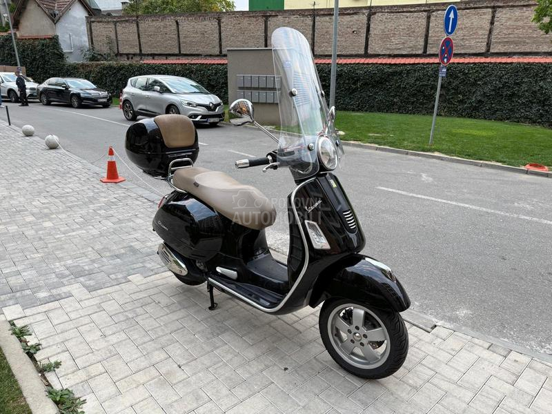 Vespa GTS 250ie PRVI VLASNIK