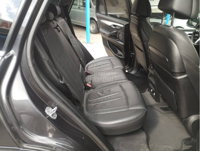 BMW X5 rezervisan