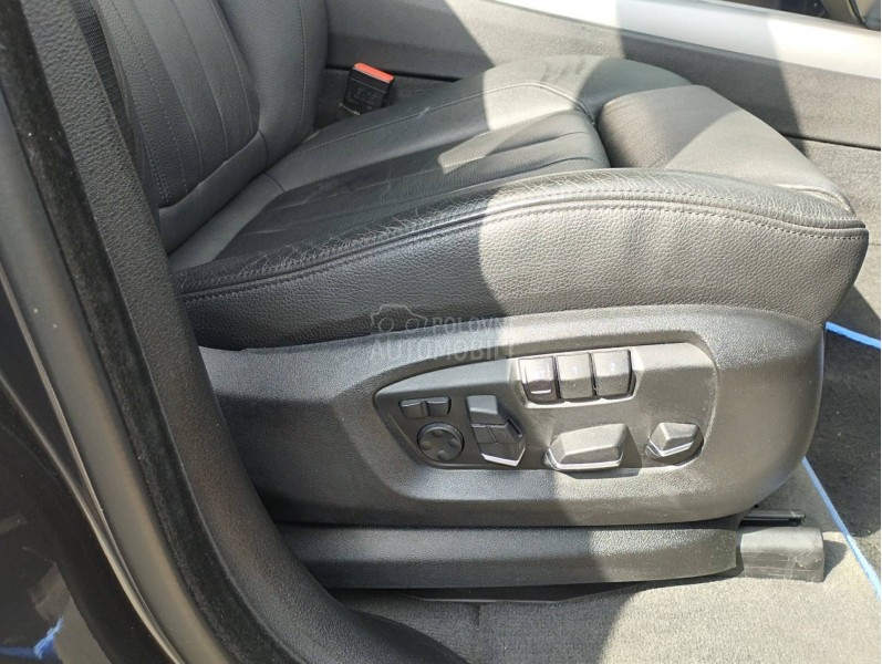 BMW X5 rezervisan