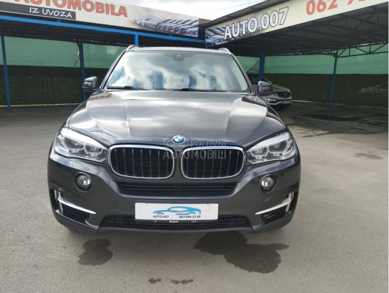 BMW X5 rezervisan