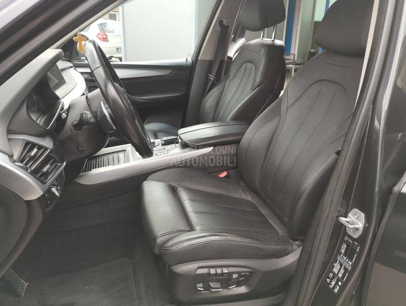 BMW X5 rezervisan