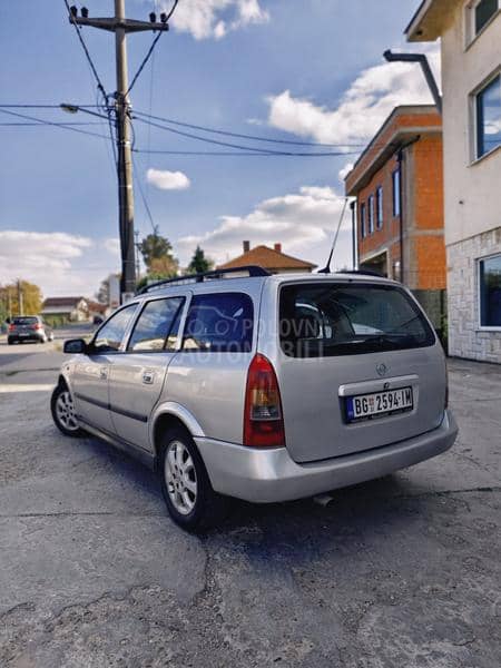 Opel Astra H 1.6
