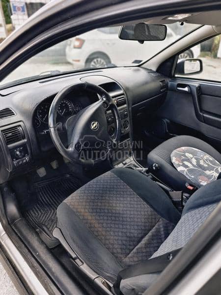 Opel Astra H 1.6