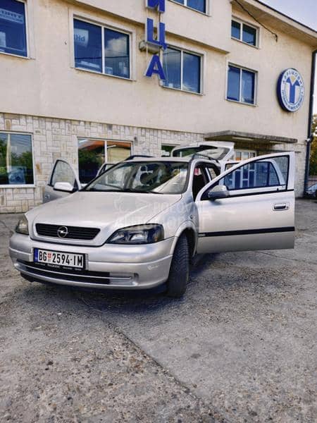 Opel Astra H 1.6