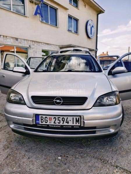 Opel Astra H 1.6