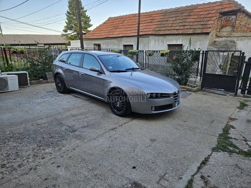 Alfa Romeo 159 SW 1.9 jtdm  150hp
