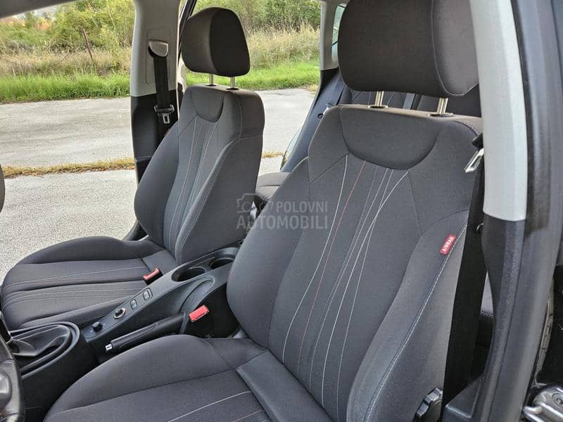 Seat Leon 1.6 TDI Xenon