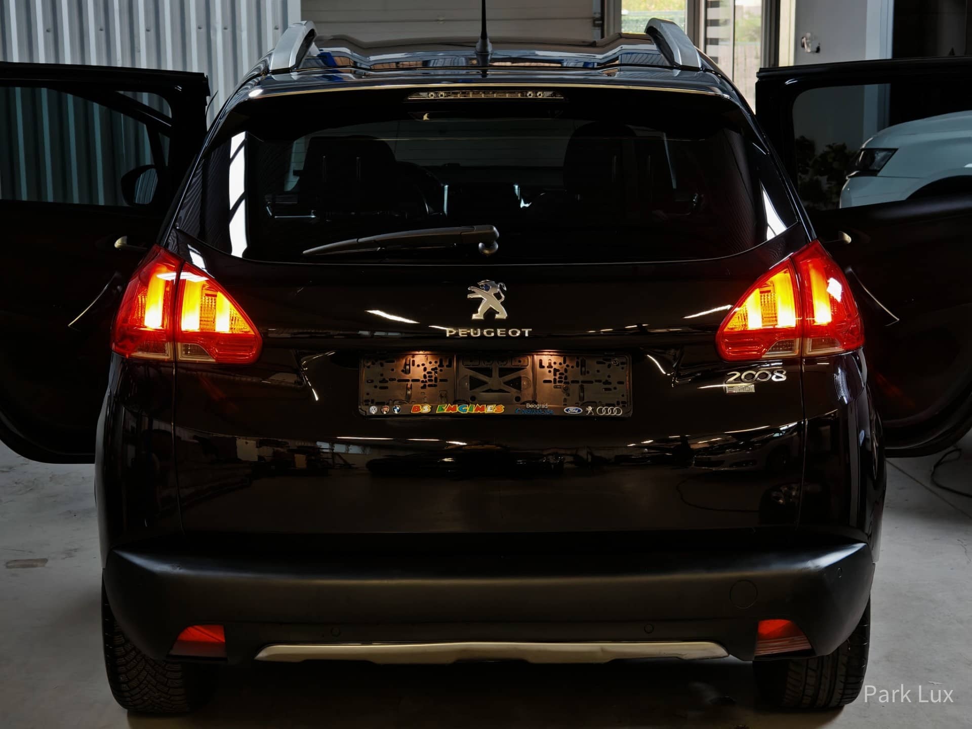 Peugeot 2008 1.6 e-hdi/ Allure