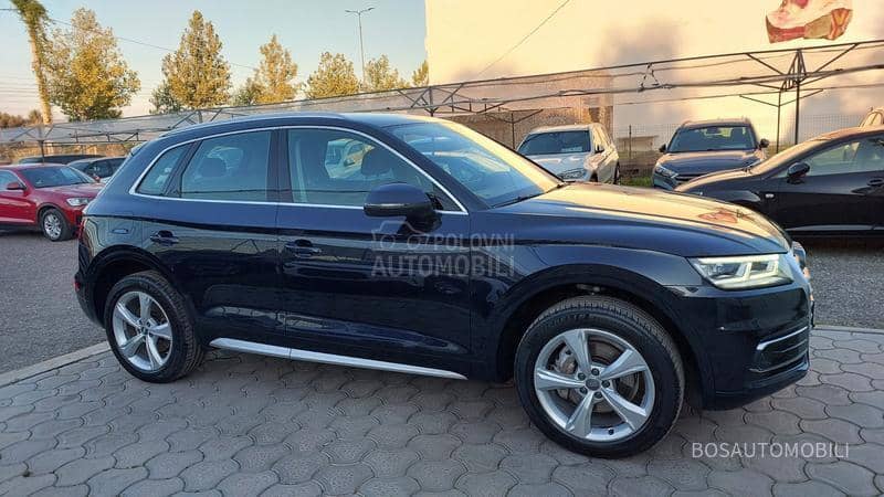 Audi Q5 2.0  Virtual Sport