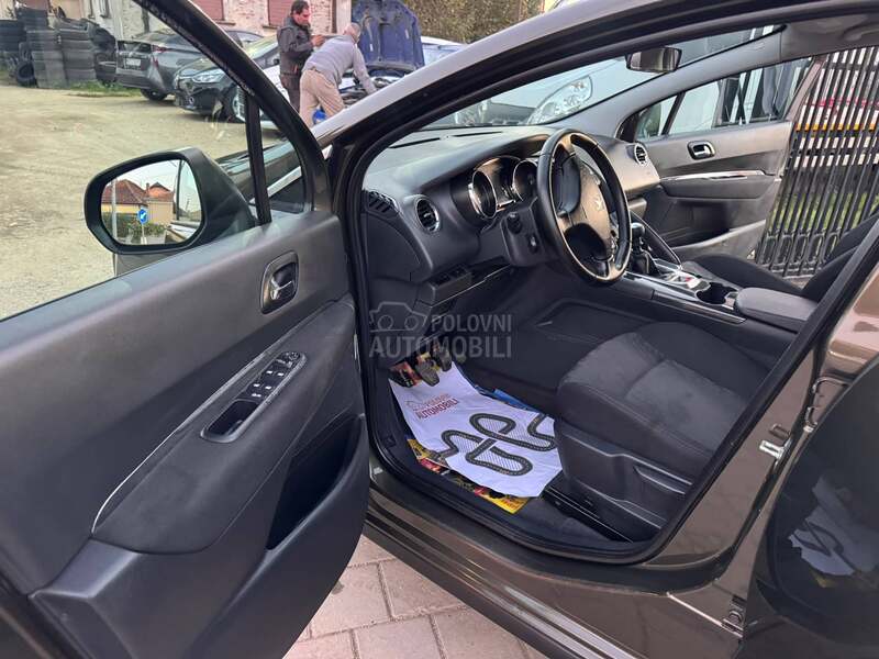 Peugeot 3008 1.6 HDI ŠVAJC NOV