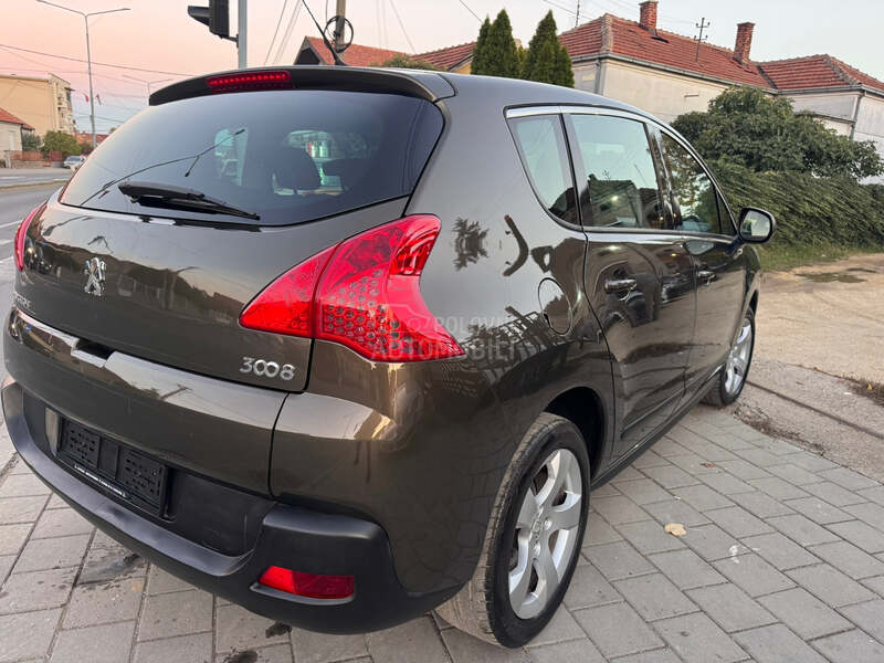 Peugeot 3008 1.6 HDI ŠVAJC NOV