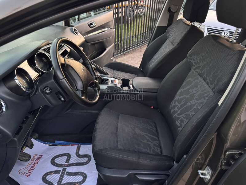 Peugeot 3008 1.6 HDI ŠVAJC NOV