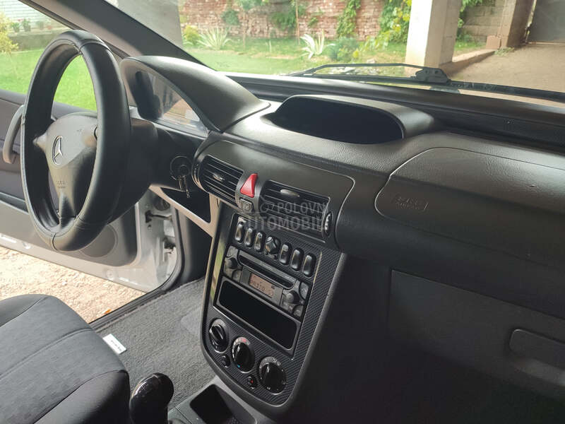 Mercedes Benz Vaneo 